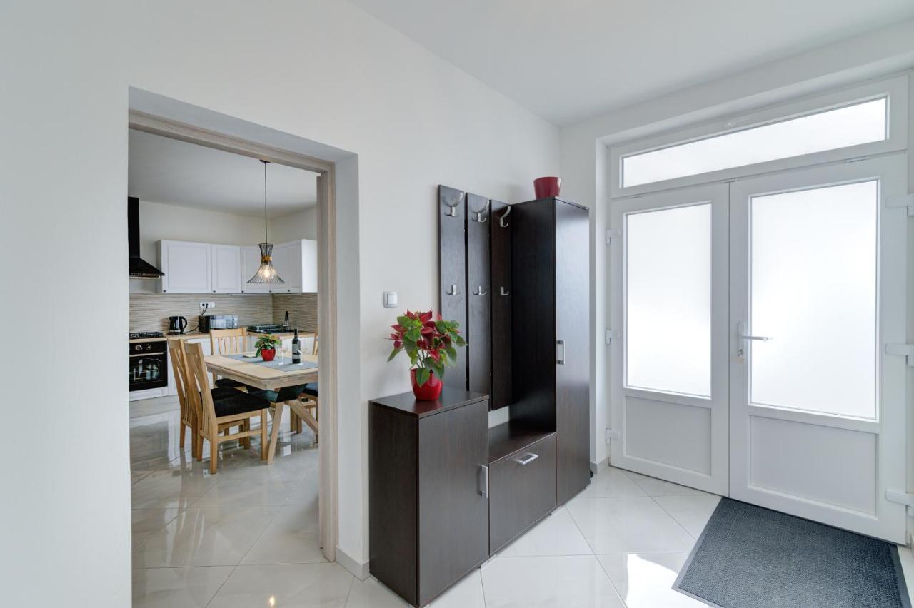 Apartment Luka Senj  Ngoại thất bức ảnh