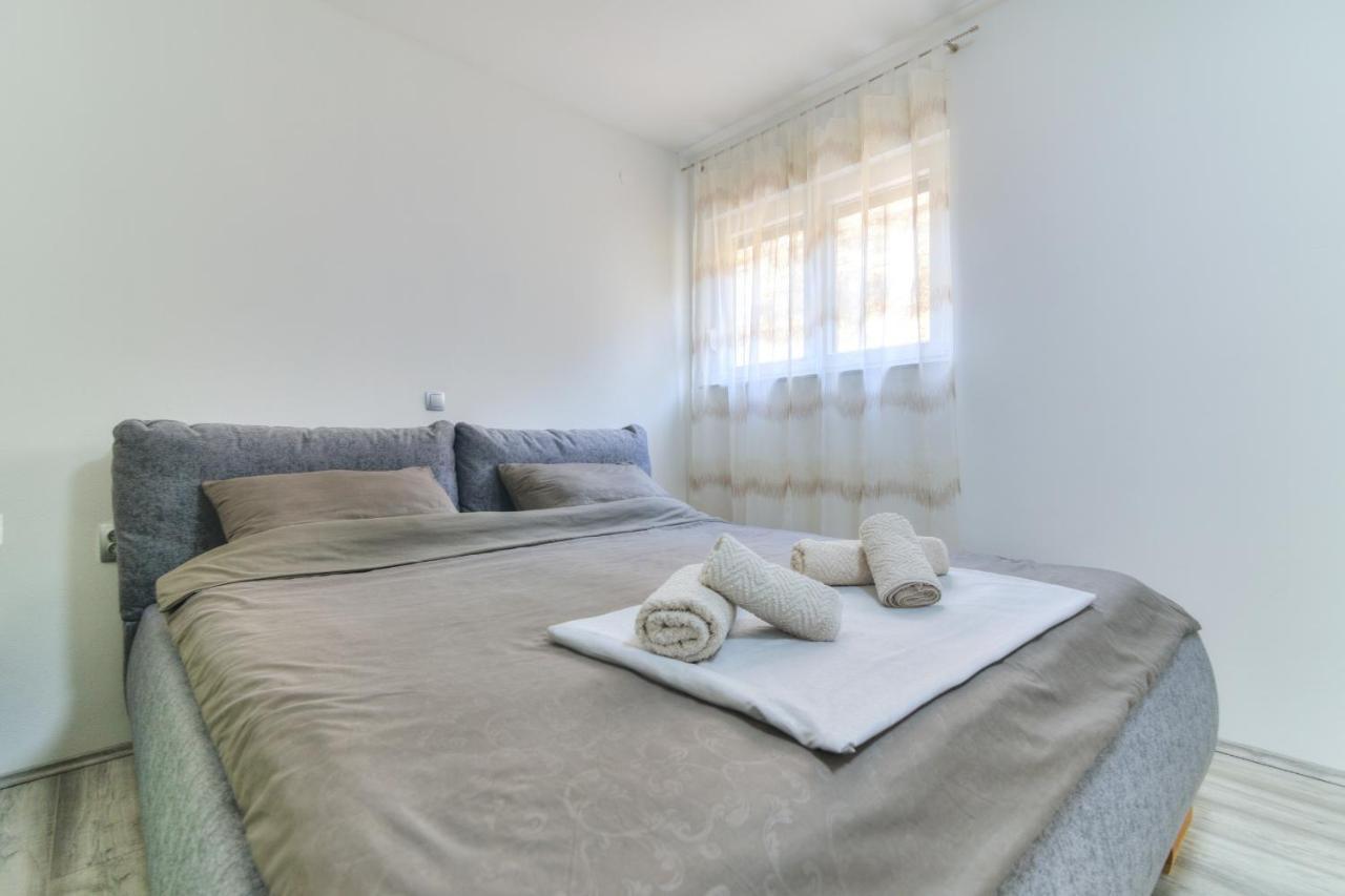 Apartment Luka Senj  Ngoại thất bức ảnh